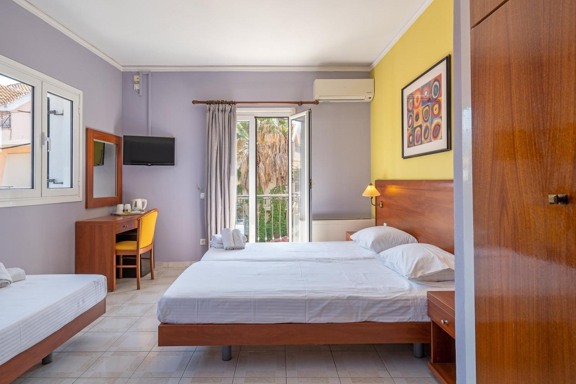 Mirabel Citycenter Hotel Argostolion Dış mekan fotoğraf