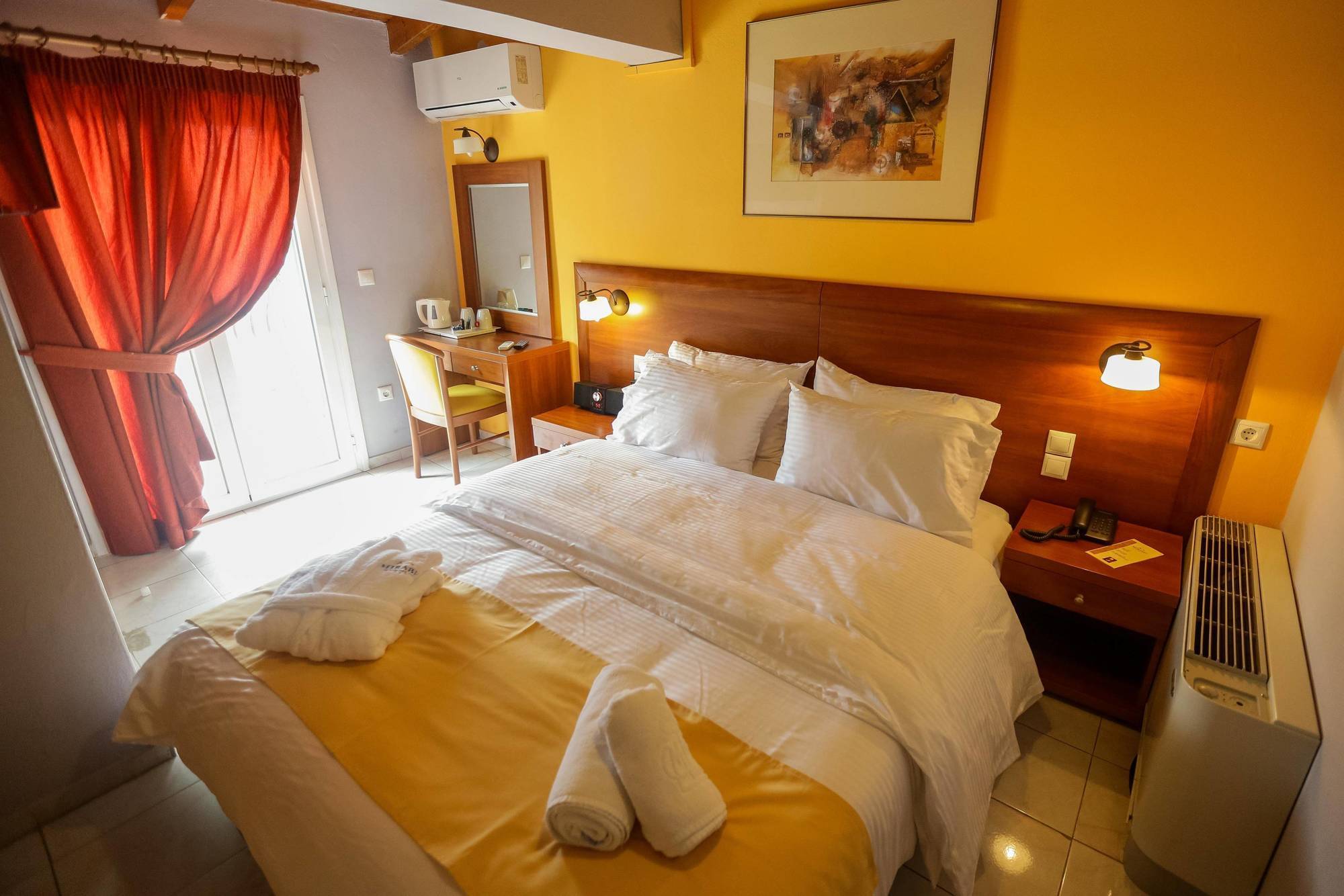 Mirabel Citycenter Hotel Argostolion Dış mekan fotoğraf