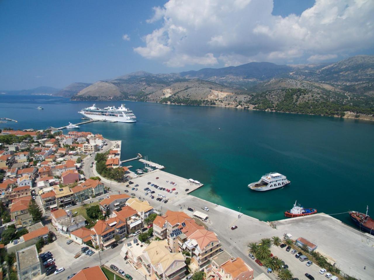 Mirabel Citycenter Hotel Argostolion Dış mekan fotoğraf
